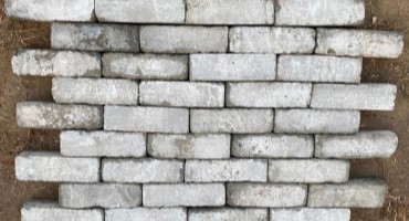 tumbled-grey-bricks-with-white-tint